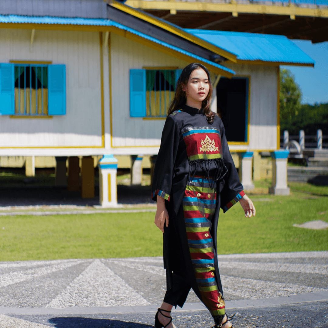 Lentera Melayu Heritage Dress 4